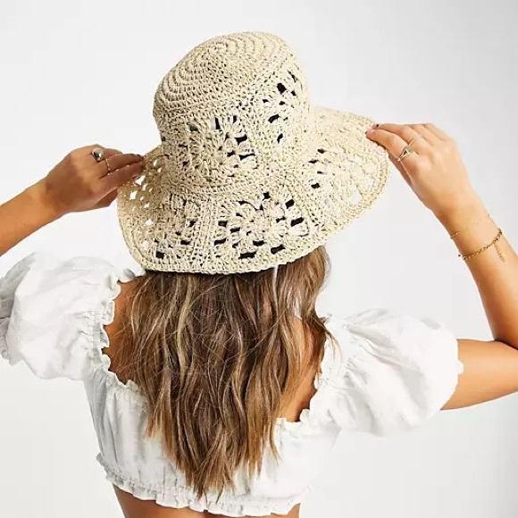 & Other Stories Crochet Straw Hat - Picture 3 of 4